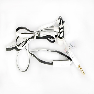 

Signature VM-38 Headphone(White, In the Ear)