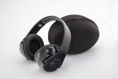 

CELESTECH TWIST Headphone(Black, On the Ear)