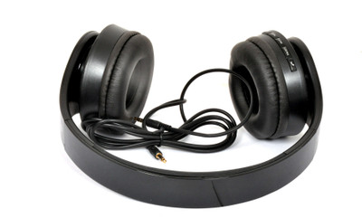 

A Connect Z BT-902-Hdph462 Headphone(Black, Over the Ear)