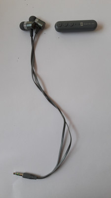 A CONNECT Z MS-909 AcZ Stud Headst-174 Bluetooth(Grey, In the Ear)