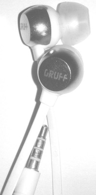 

Gruff Universal Earphone Headset 900 Wired Headset with Mic(Multicolor, In the Ear)