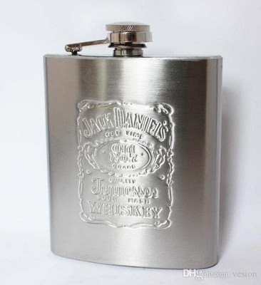 

Hotwine Polished Stainless Steel Hip Flask(236 ml)