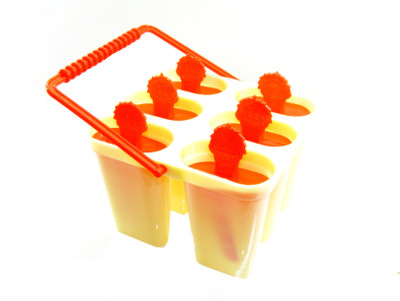 

HE Retail White Plastic Ice Ball Maker Set(Pack of 1)