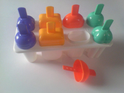 

SIDHIVINAYAK ENTERPRISES Multicolor Plastic Ice Ball Maker Set(Pack of 1)