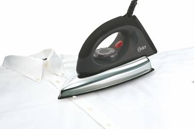 Oster 1804 Dry Iron Black
