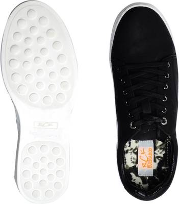 Buckaroo Sneakers
