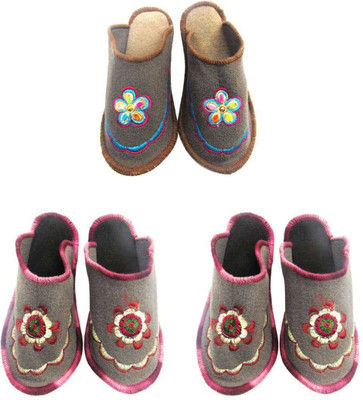 

Champaliya Slippers, Multicolor