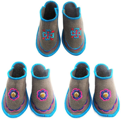 

Champaliya Slippers, Multicolor