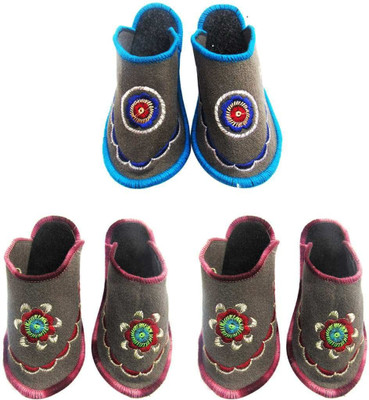 Champaliya Slippers, Multicolor