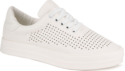 

Klaur Melbourne Casuals For Women(White