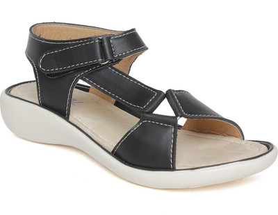 

Vendoz Women Black Flats