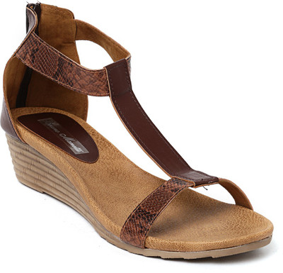 

Bruno Manetti Women Brown Sandals