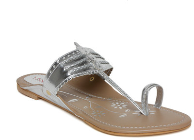 

Vendoz Women Silver Flats
