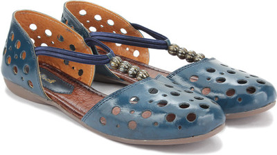 Catwalk Women BLUE Flats