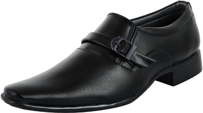 

Albert Pinto Slip On For Men(Black