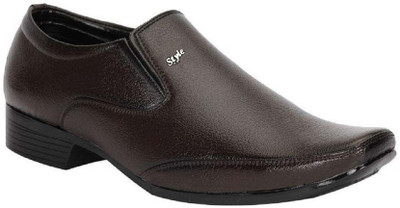 

Zixer Imported Artificial leather Slip On For Men(Brown, Sober brown