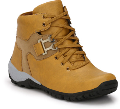 

TR Outdoors For Men(Tan