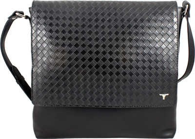 

Bulchee Women Casual Black PU Sling Bag