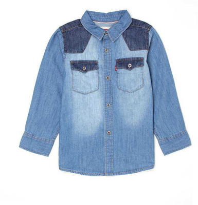 

Levi's Boys Solid Casual Blue Shirt