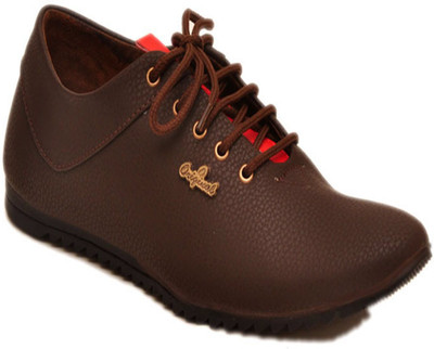 

Footgear Sneakers For Men(Brown