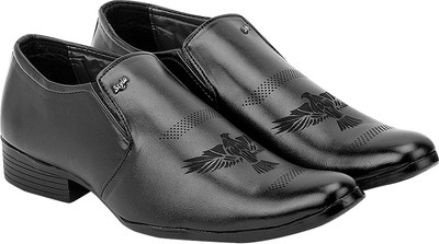 

Kzaara Slip On For Men(Black