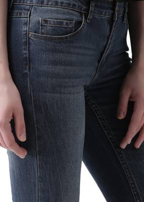 Sela Slim Women's Blue Jeans