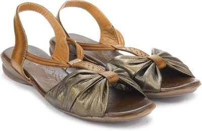 

Catwalk Women Brown Flats