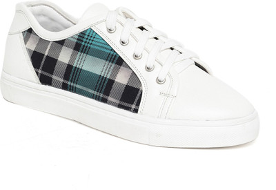 

Bruno Manetti BM-3001 Sneakers For Women(White, Green