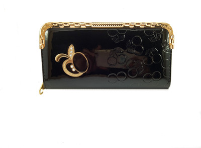 

HandyPik Party Black Clutch