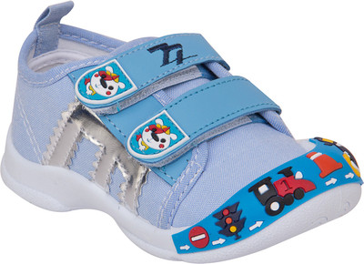 

77 seventy seven Boys & Girls Velcro Walking Shoes(Multicolor
