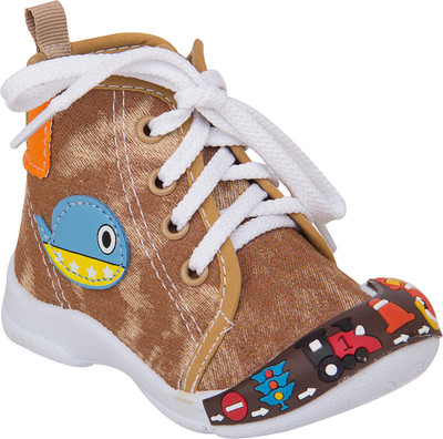 

77 seventy seven Boys & Girls Velcro Walking Shoes(Multicolor, Brown