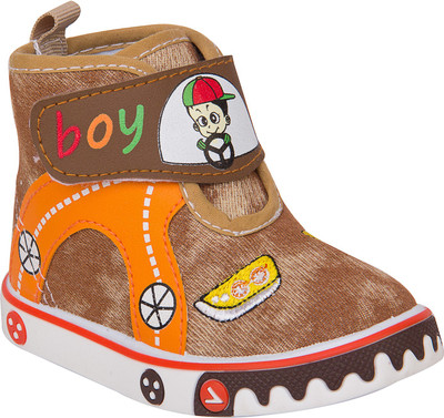 

77 seventy seven Boys & Girls Velcro Walking Shoes(Multicolor, Brown