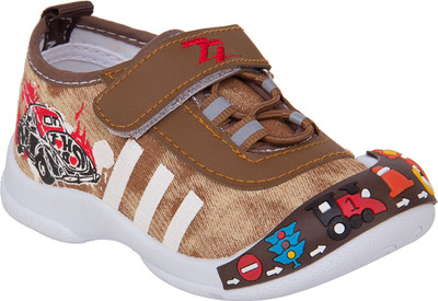 

77 seventy seven Boys & Girls Velcro Walking Shoes(Multicolor, Brown