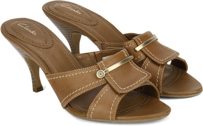 

Clarks Women Dark Tan Lea Heels