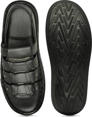 Teakwood Men Black Sandals