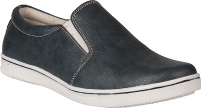 

Candey Shoes Slip On Sneakers For Men(Black, Blue