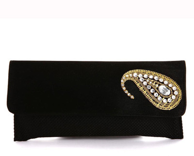 

Utsavi Party Black Clutch