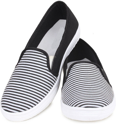 

Tapps Sneakers For Women(Black