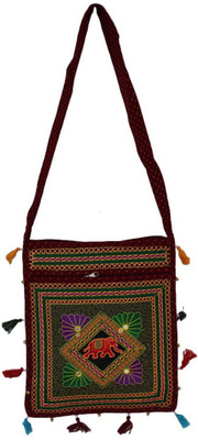 

The Living Craft Women Casual Maroon, Green Cotton Sling Bag, Green;maroon