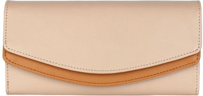 

Ayeshu Women Casual Beige PU Clutch
