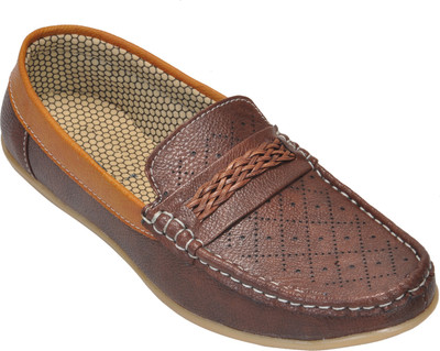 

Kolapuri Center Boys Slip on Loafers(Brown