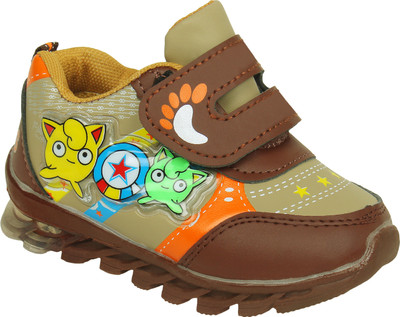 

Narois Boys & Girls Velcro Walking Shoes(Brown