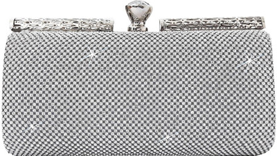 

MAASHA Party Silver Clutch