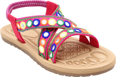 

Ridhi Sidhi Women Pink Flats
