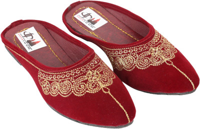

Decot Paradise Jaipuri Prints Red Flat Ethnic Footwear Bellies For Women(Red