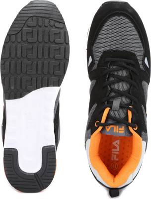 Fila Sneakers