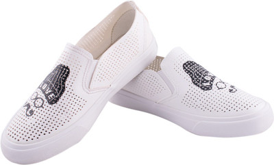 

Go India Store Casuals For Women(White, Black