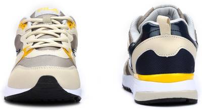 Fila Sneakers