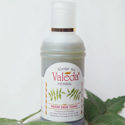 

Valeda Herbal Neem Skin Tonic with 'Peppermint' - Freshens and Cleanses Oily Pimple/Acne Prone Skin - Formulation by Doctors since 1988(100 ml)