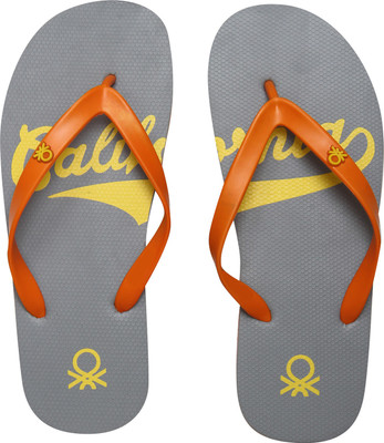 

United Colors of Benetton Flip Flops, Grey
